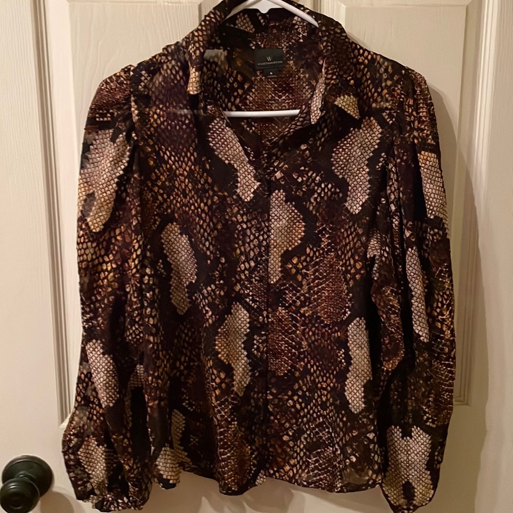 Worthington snake print blouse. Color: Brown tones. Size: Small.